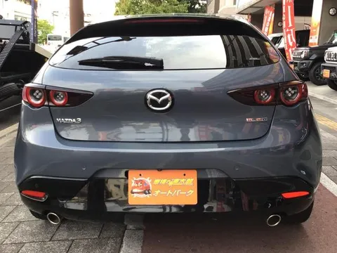 Mazda MAZDA3 Fastback
