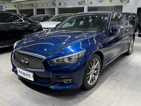 Infiniti Q50L