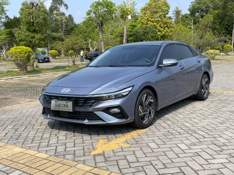 Hyundai Elantra (Avante)