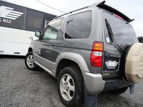 Mitsubishi Pajero Mini