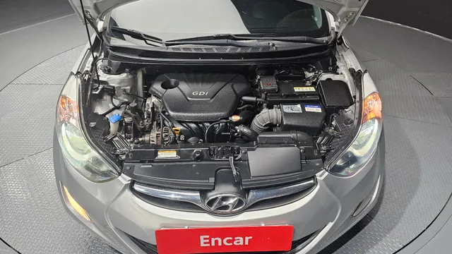 Hyundai Elantra (Avante)