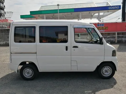 Mitsubishi Minicab Van