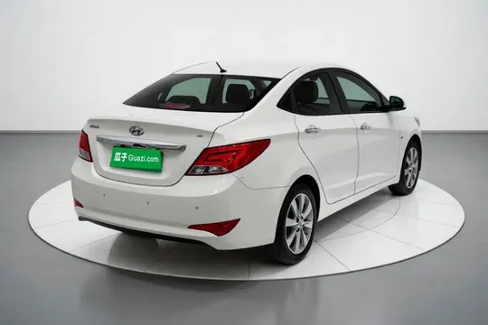 Hyundai Verna (older Generation)