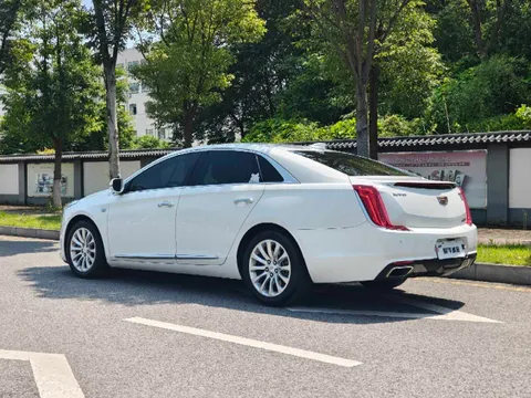 Cadillac XTS