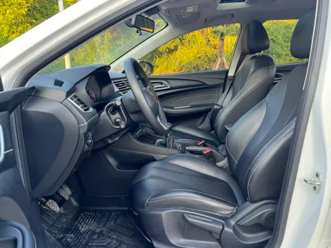 Roewe i5