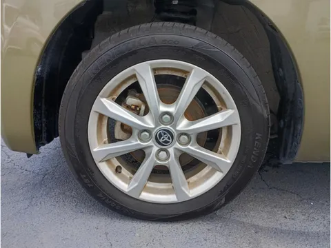 Toyota Pixis Mega