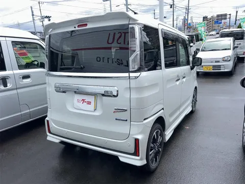 Suzuki Spacia Custom