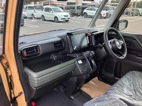 Suzuki Spacia Gear