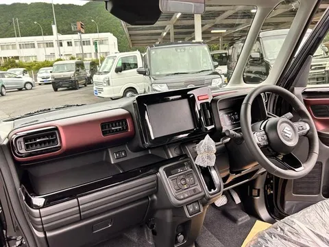 Suzuki Spacia Custom