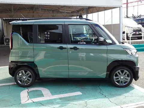 Mitsubishi Delica Mini
