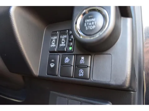 Subaru Justy Minivan