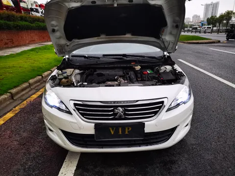 Peugeot 408