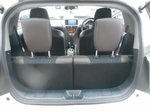 Toyota iQ