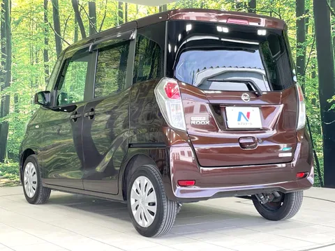 Nissan Dayz Roox