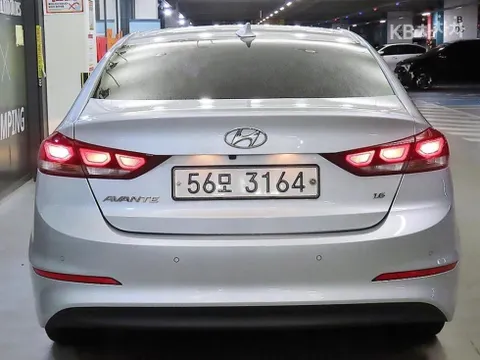 Hyundai Elantra (Avante)