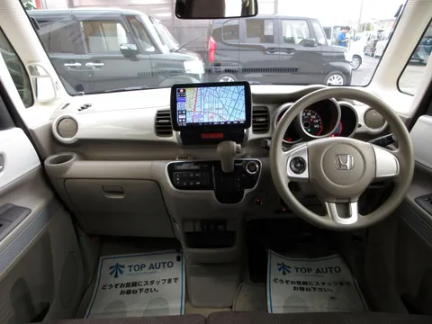 Honda N-BOX Slash