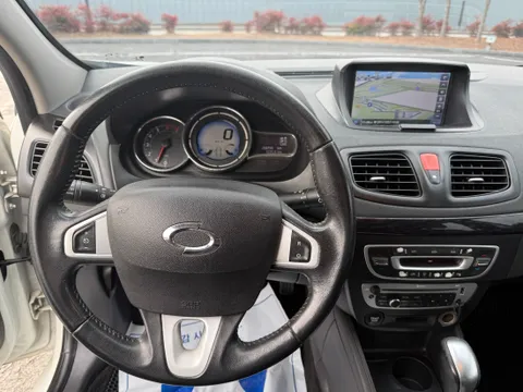 Renault SM3