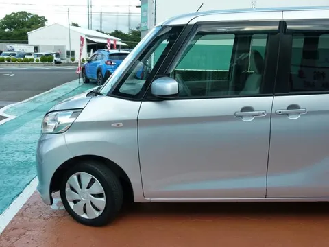 Mitsubishi eK Space