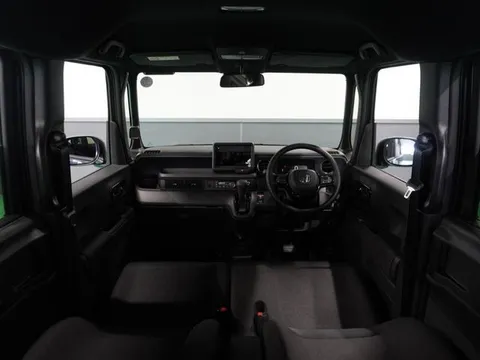 Honda N-BOX Custom