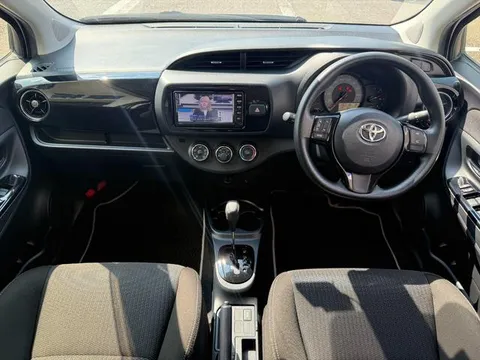 Toyota Yaris (Vitz)