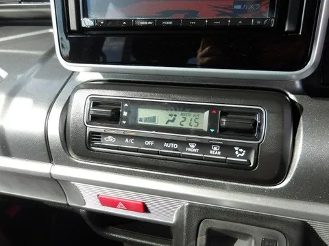 Suzuki Spacia Gear