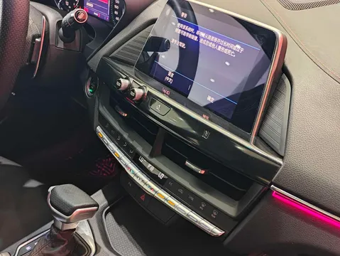 Cadillac CT4