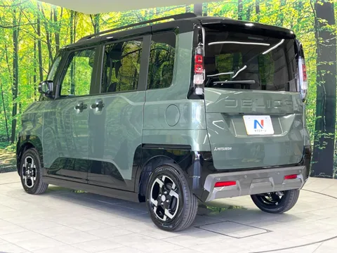 Mitsubishi Delica Mini