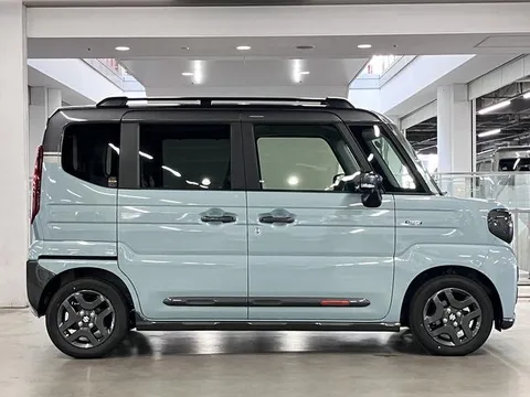 Suzuki Spacia Gear