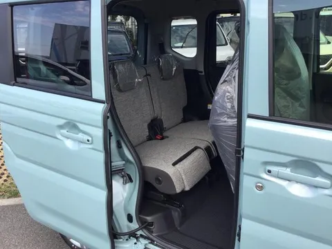Suzuki Spacia