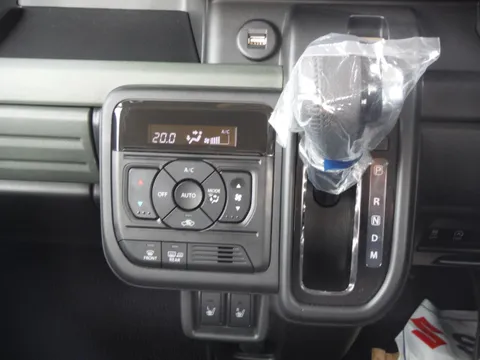Suzuki Spacia