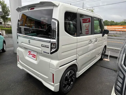 Suzuki Spacia Custom