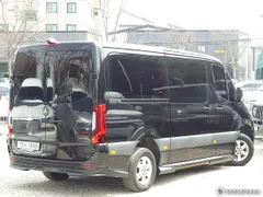 11-Seater Sprinter
