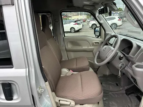 Nissan Clipper