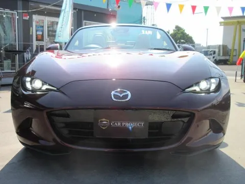 Mazda MX-5 (Roadster)