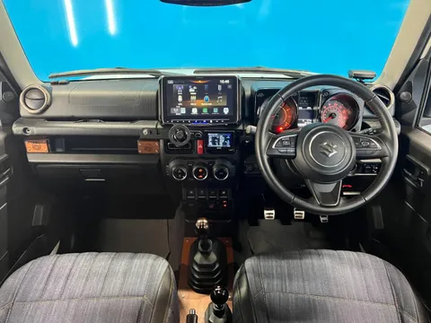 Suzuki Jimny Sierra