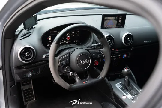 Audi RS
