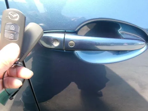 Mazda MAZDA2