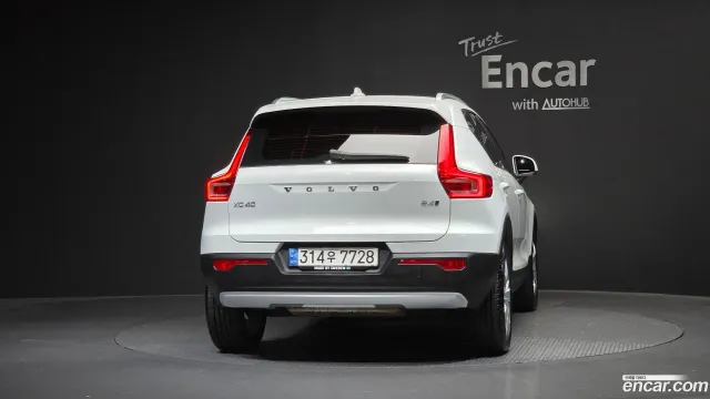 Volvo XC40