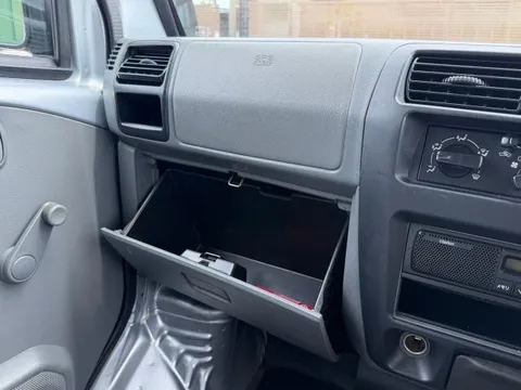 Mitsubishi Minicab Van