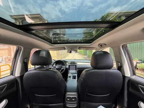 Roewe RX5