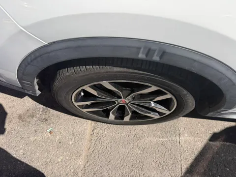 Roewe RX5