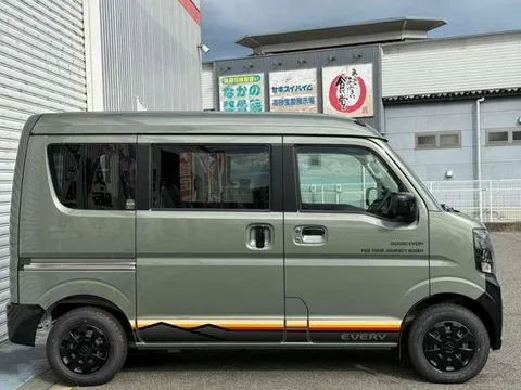 Suzuki Every