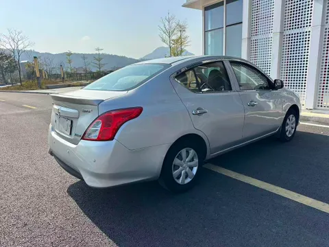 Nissan Sunny