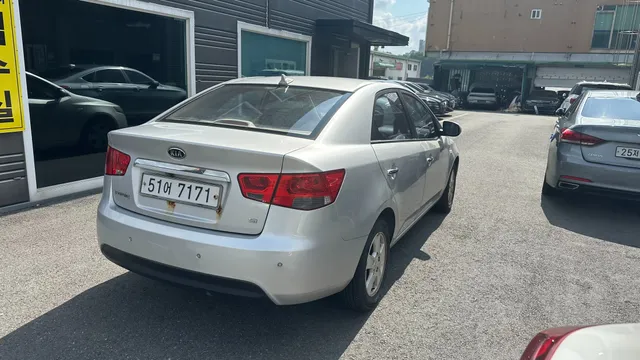 Kia Cerato (Forte)
