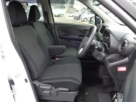 Mitsubishi eK X
