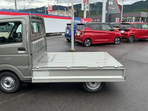 Nissan Clipper Truck