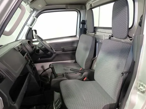 Nissan Clipper Truck
