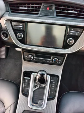 Geely Emgrand GS