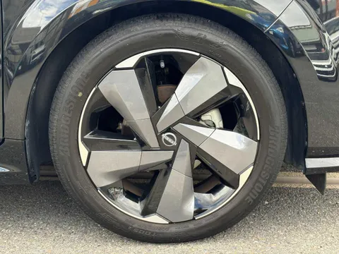 Nissan Note Aura