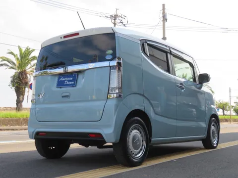 Honda N-BOX Slash